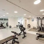 Exceptional 3Br Apartment With Gym Pool And Terrace Praga