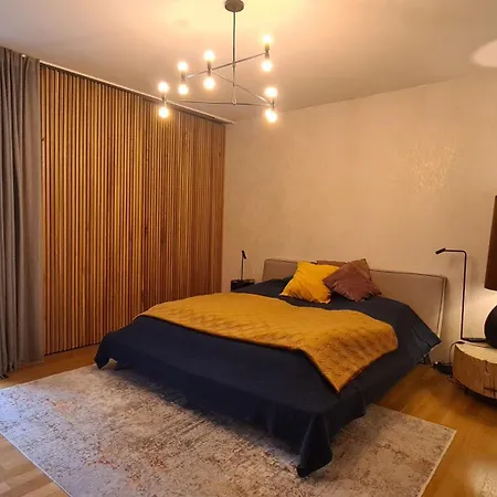 Exceptional 3br With Gym Pool And Terrace Apartamento Praga