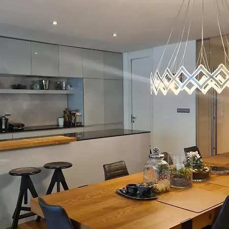 Exceptional Calm 3br, 2.5ba With Patio, Pool & Gym Апартаменты *